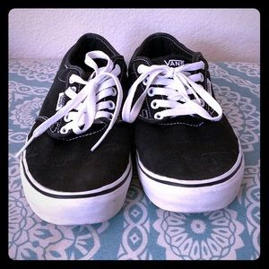 Size 9.5 Women’s Vans